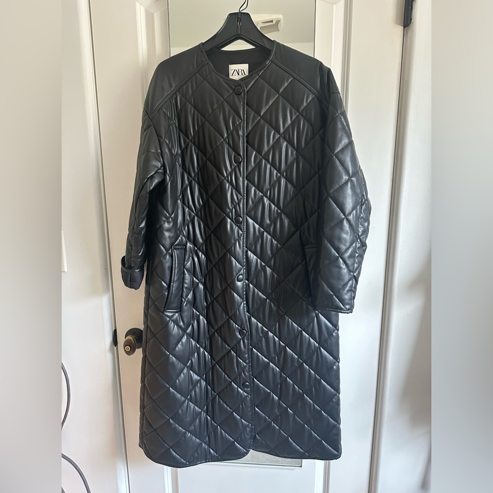 Zara Black Quilted Women's Coat
